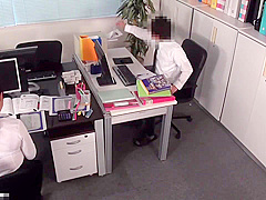 B4I0303-Sexually harassing a mature office lady in an office alone