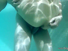 Learning How To Chill In The Sunshine 7 Min