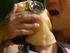 04322 Screaming in agony with a vibrator