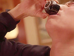 部屋着姿の会社の先輩女子によくじょうする