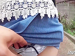 Petite Idol Wants It Rough With Jav Idol And Lemon Mizutama