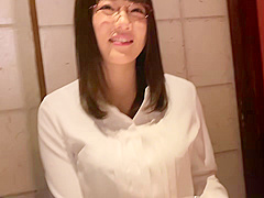 0008130_背面騎乗位 素人 メガネなどが含まれている