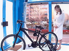 250319エッチなサドルのチャリでイクh1