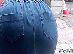 Her Horny Neighbor - Yuuri Himeno