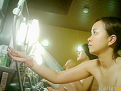 【マルッと追い撮り！女撮師 スーパー銭湯】Vol.58