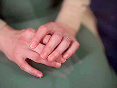 海外赴任で長期不在の旦那とは長いこと会えずに寂しい思いをしていた