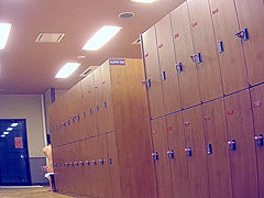 前回の二人組が裸で座って雑談 【神降臨 Vol.111】