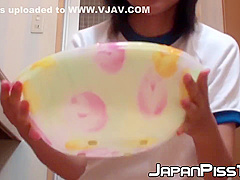 Bathroom Piss After Japanese Shaves Off Her Pubes