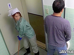A Japanese Housekeeper Seduce A Man At The Theater Toilet Room