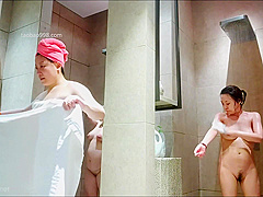 Asian Babes in Shower 576