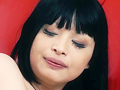 Japanese Girlfriend Makes Love and Sucks