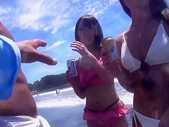 326EVA-081 夏日的海邊搭訕