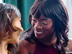 Asian Kimmy Kimm & Ebony Ana Foxxx Interracial Lesbian 69 Action