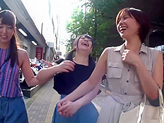Japanese Lesbians Squirt Orgy