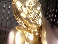 COPPER-GOLDEN PAINT SLAVE MAIKA masturbation