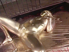 COPPER-GOLDEN PAINT SLAVE MAIKA masturbation