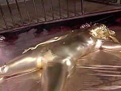 COPPER-GOLDEN PAINT SLAVE MAIKA masturbation